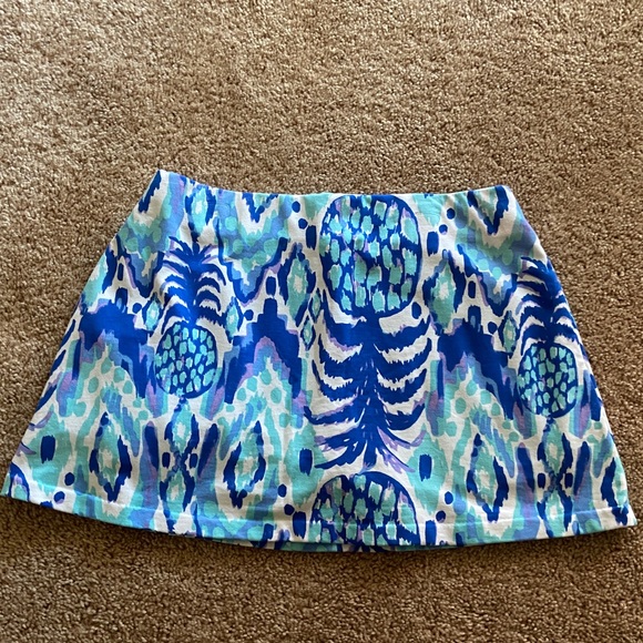 SOLD***EUC Lilly Pulitzer Madison Skort - Picture 4 of 6